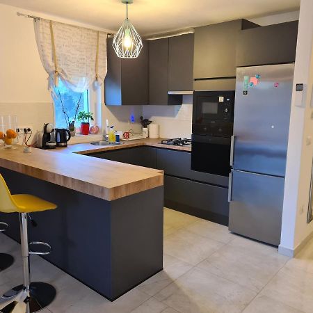 Studio Apartment Doris ポレッチ エクステリア 写真