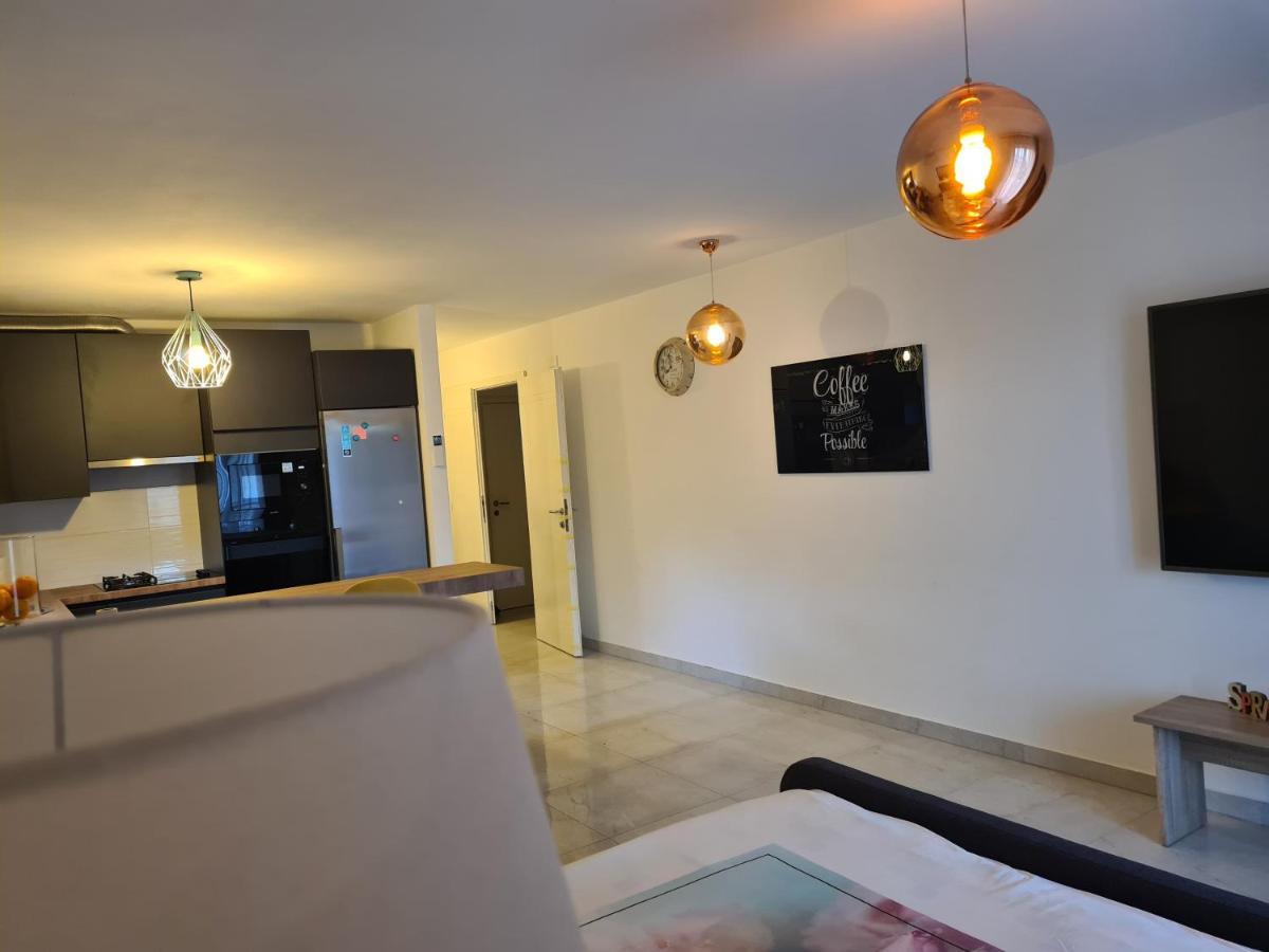 Studio Apartment Doris ポレッチ エクステリア 写真
